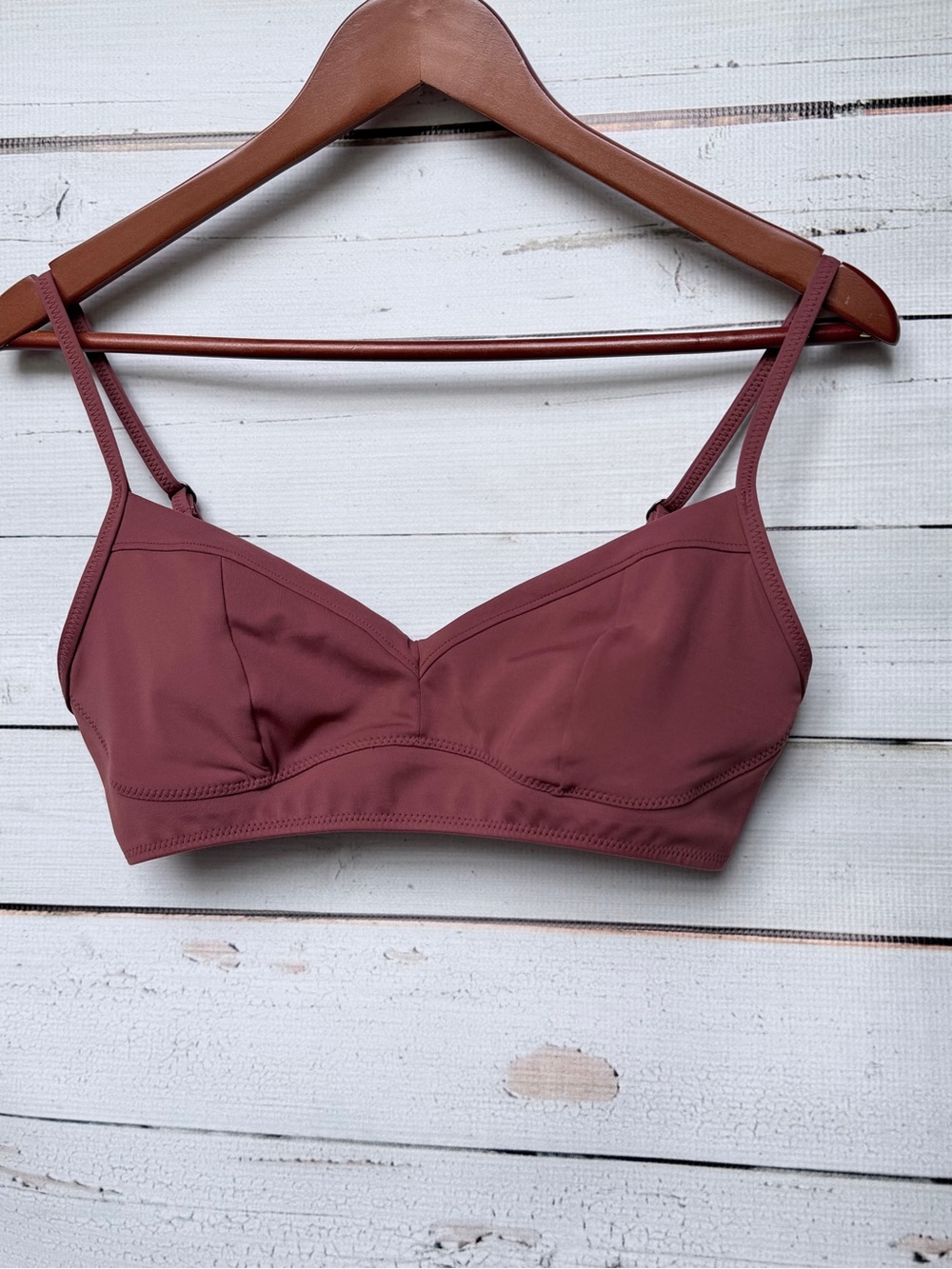 Athleta Wireless Bralette in Mauve